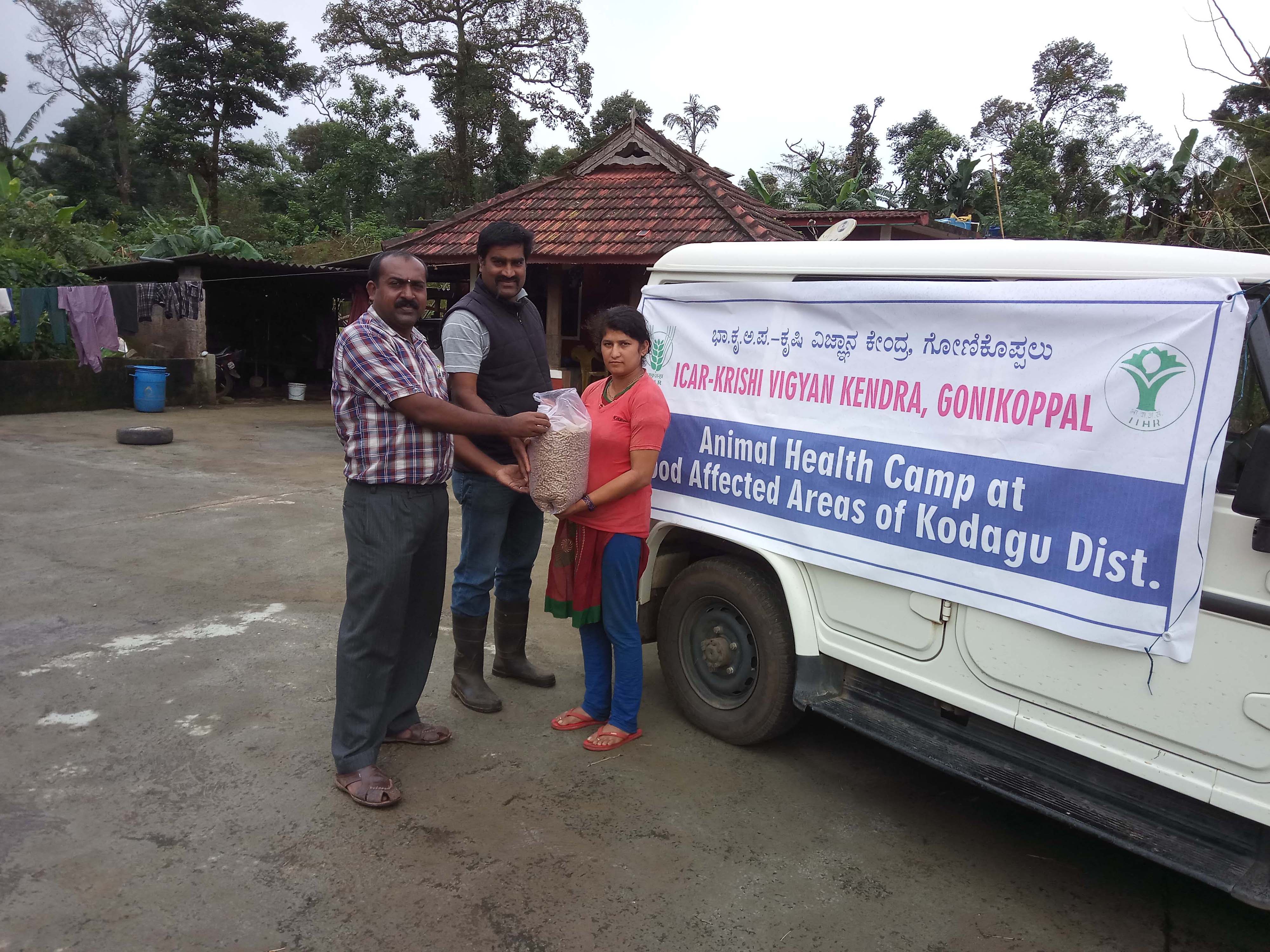 Animal Health Vaccination and Concentrate feed distribution Camps in flood affected villages of Kodagu district 